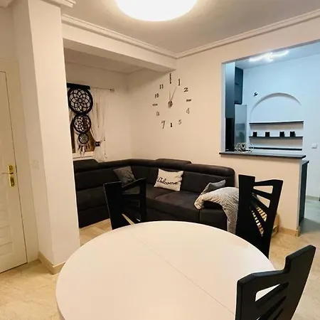 Modern Bnl Apartment